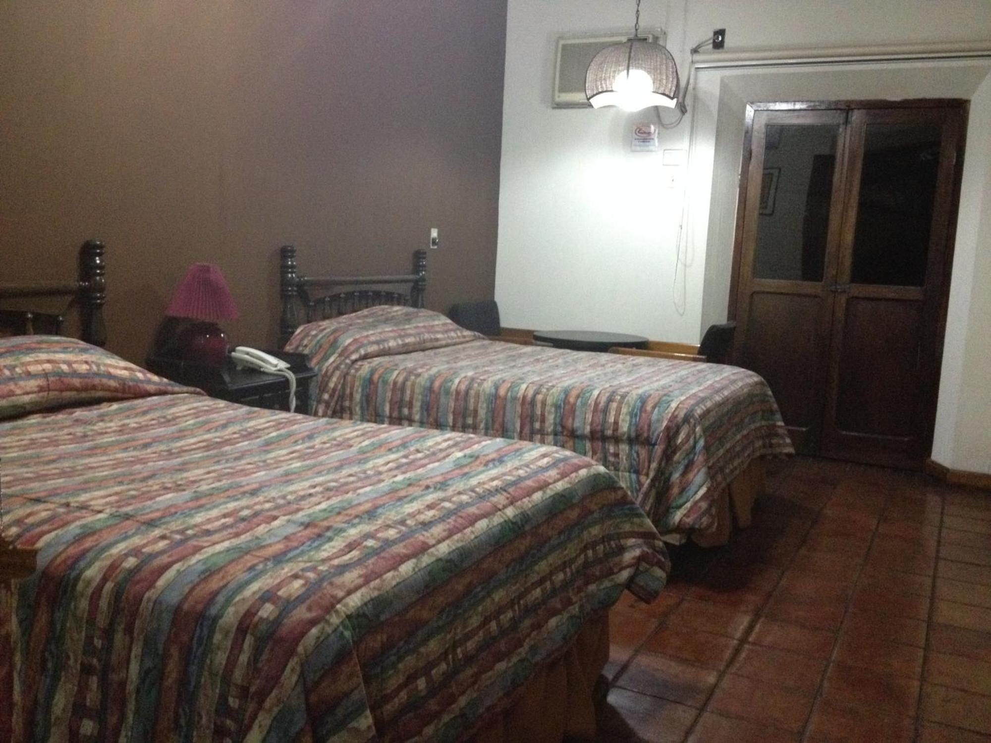 Hotel Posada De Don Jose Retalhuleu Zimmer foto
