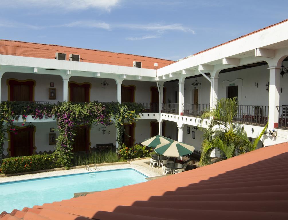 Hotel Posada De Don Jose Retalhuleu Exterior foto